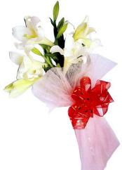 white lily bouquet